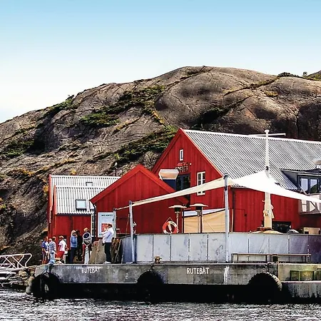 Three-bedroom Holiday In Сasa de vacaciones Søgne